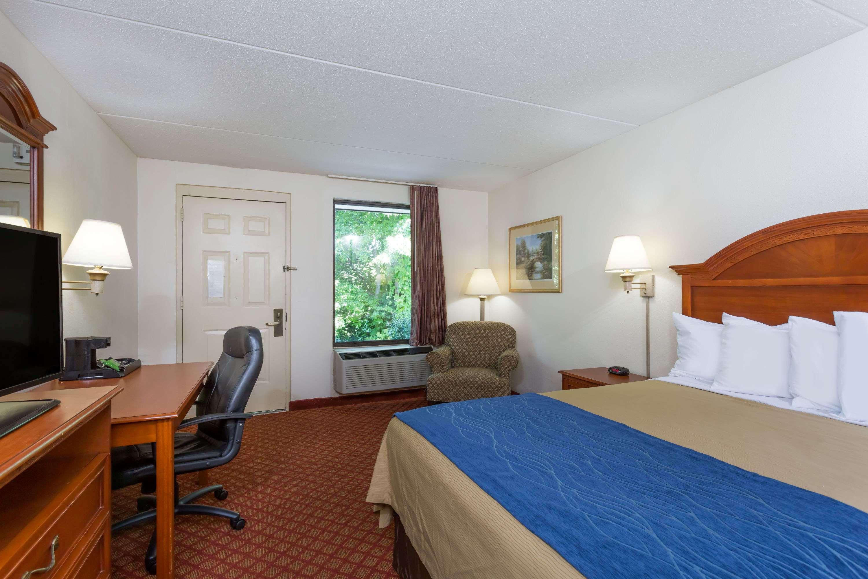 Days Inn By Wyndham Winston Salem North Ngoại thất bức ảnh