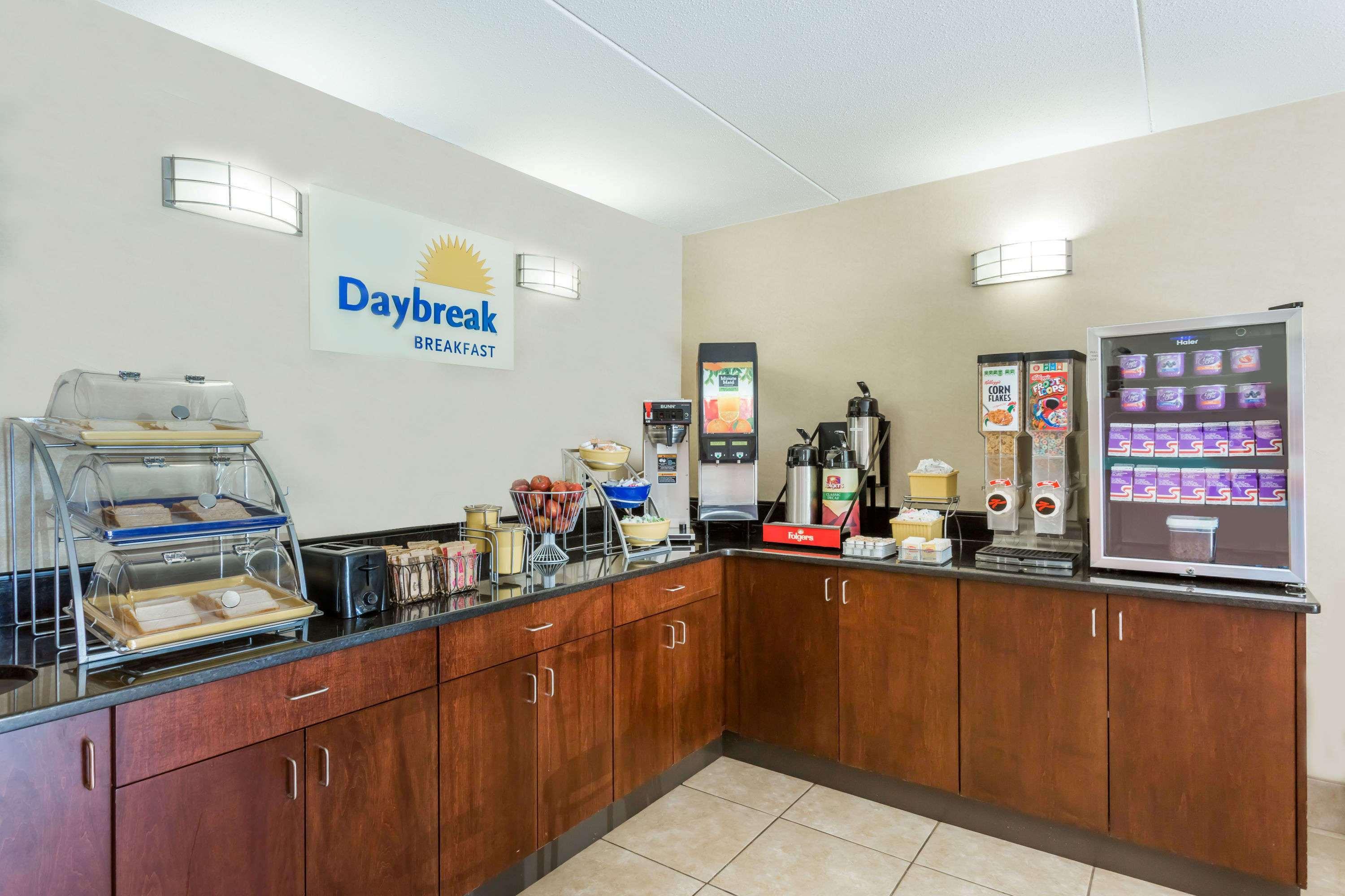 Days Inn By Wyndham Winston Salem North Ngoại thất bức ảnh